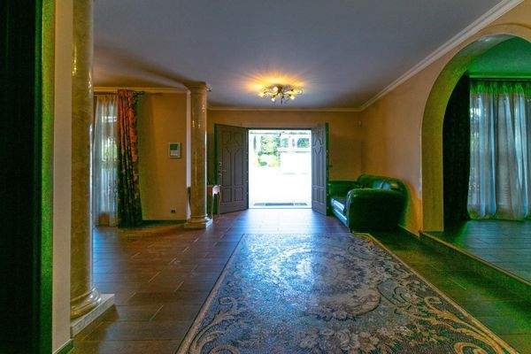 Luxusvilla-am-gardasee-kaufe_villa-am-gardasee-kaufen-haus-am-gardasee-kaufen_exklusive-Villa-am-gardasee_luxus-villa_luxusvilla-am-gardasee_villa-mit-panorama_villa-in-desenzano_comprare-villa-lago-di-garda_vendere-villa-lago-del-garda_Villa-di-lusso_Lag