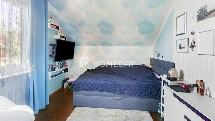 1. OG Schlafzimmer 1