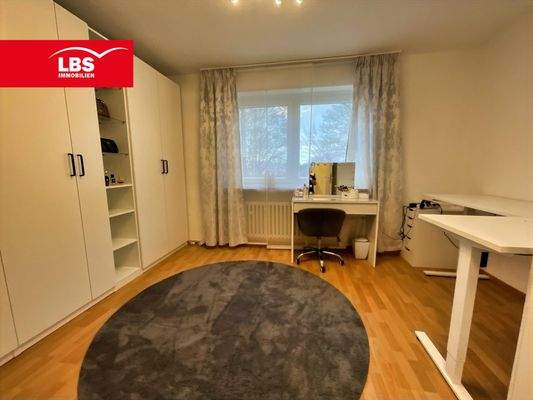 Arbeits / Kinderzimmer