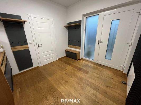 Eingangsbereich mit Gaderobe