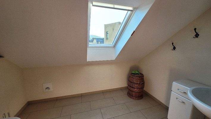 Bad mit Dusche  OG (1Raum 45m²)