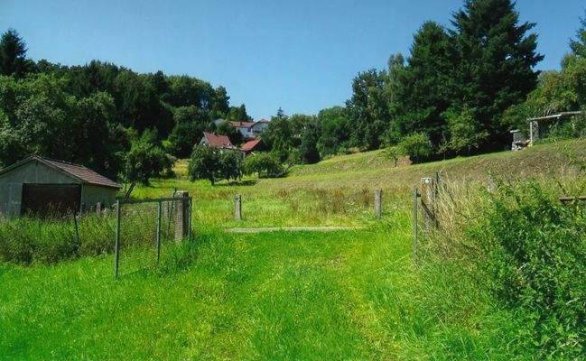 Toreinfahrt vom Baugrundstück