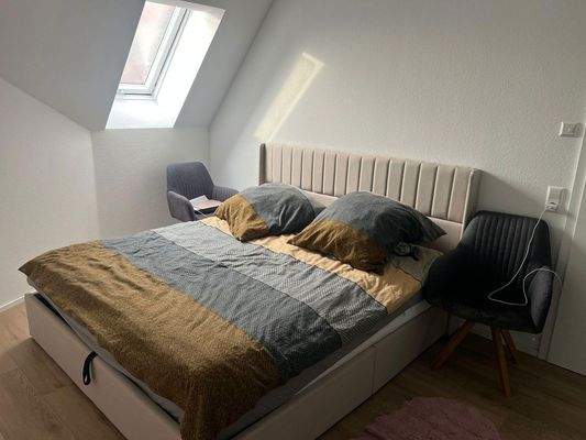 Elternschlafzimmer + Ankleide