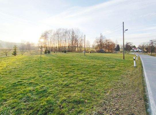 Grundstücksblick Freileitung Strom