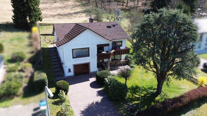 Drohnenbild Ansicht Strassenseite