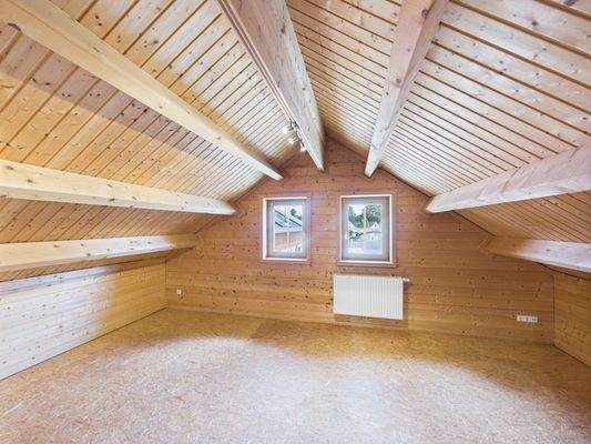 CAM03784G0-PR0073-STILL024