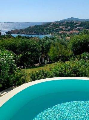 a92feb74-0c12-4e56-b791-2617ab5e7df0