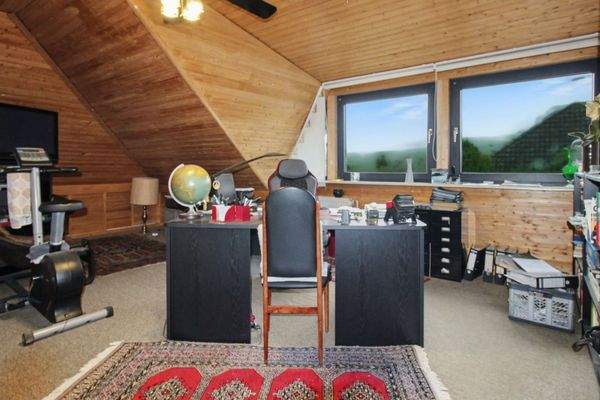 Büro _ Kinderzimmer