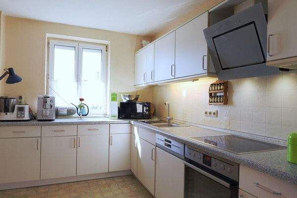 Zweifamilienhaus mit viel Platz