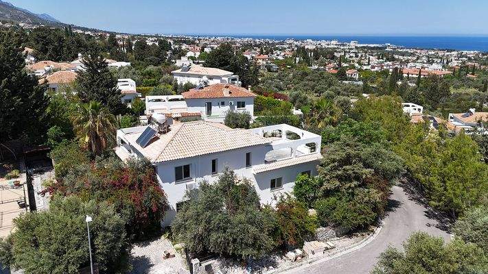 Sea and Mountain View Villas in North Cyprus Girne