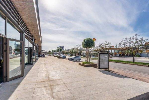 Shop with Investment Opportunity in Viva Defne Project in Antalya