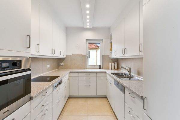 Küche inkl. Einbauküche