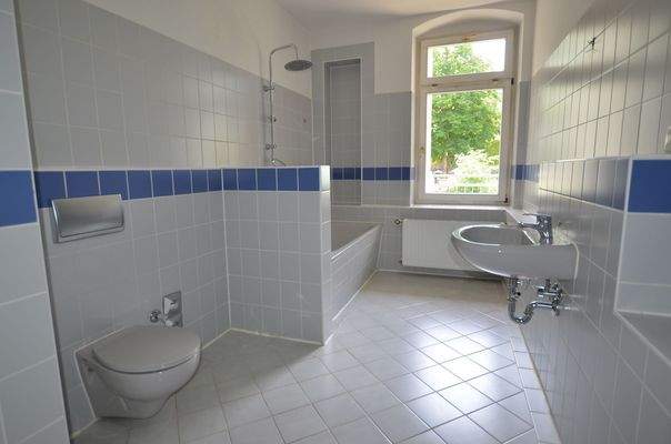 Modernes Badezimmer