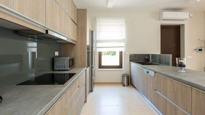 Stonevilla For Sale in Almirida, Stonevilla For Sa