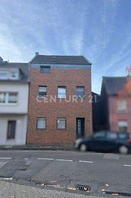 Frontansicht des Wohnhauses