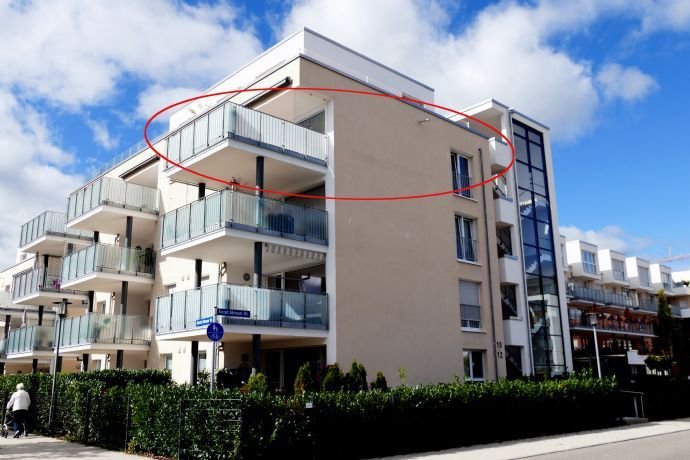 Helle barrierefreie 2,5-Zimmer-Wohnung mit EinbaukÃ¼che und Balkon (Betreutes Wohnen)