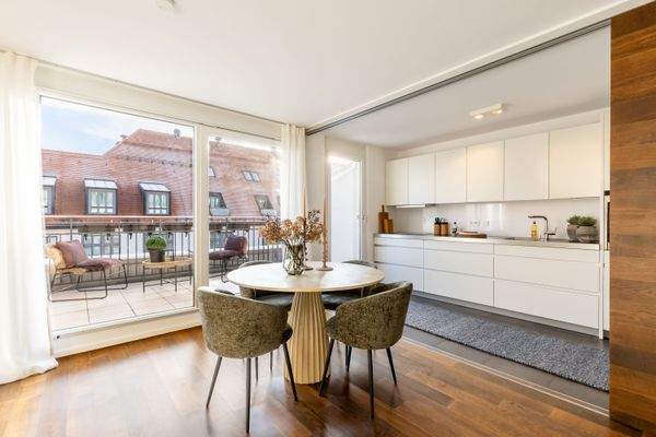 Essbereich mit abtrennbarer Küche