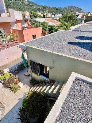 Kreta, Latsida: Charmantes Dorfhaus mit Garten zu verkaufen