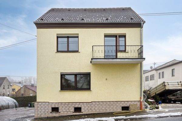 Straßenansicht vorn