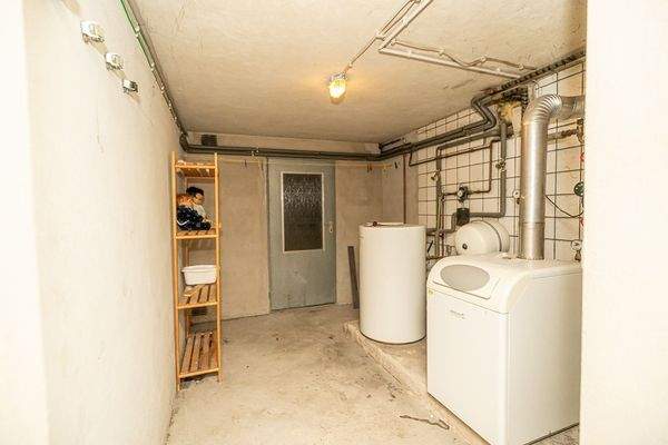 Keller (linke Haushälfte)