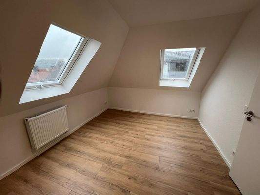 Zimmer 2 (Dachgeschoss rechts)
