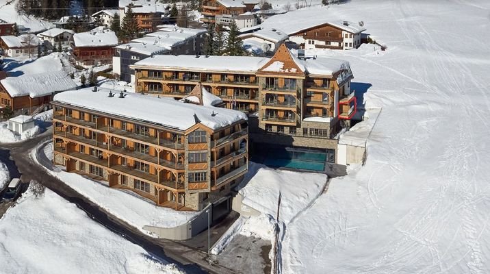 A7-MSR-St-Anton-South-facing-drone-photo-from-SE- 