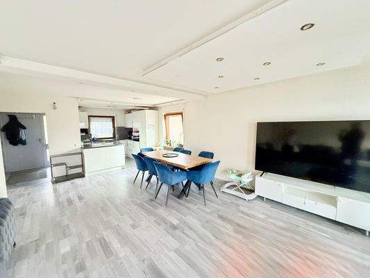 WhatsApp Image 2025-11-23 at 21.45.35.jpeg