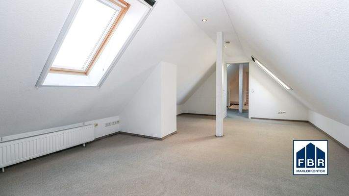 Weiztere Ansicht Spitzboden