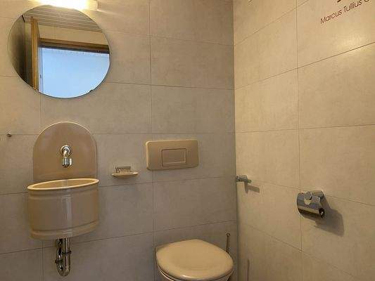 Gäste-WC im Eingangsbereich