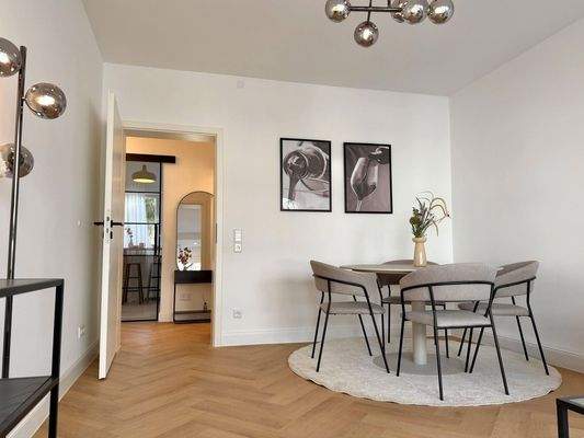 Wohn- & Esszimmer