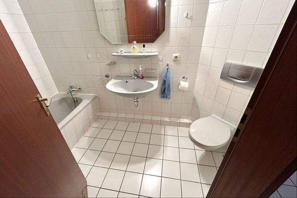 Wannenbad Erdgeschoss