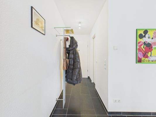 CAM01223G0-PR0169-STILL021