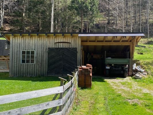Zufahrt Carport