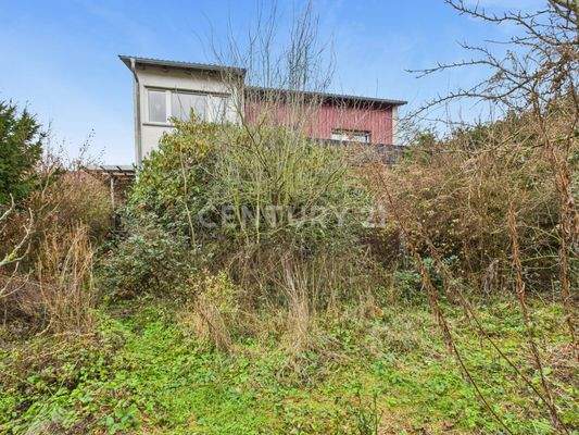 Großes, aktuell naturbelassenes Grundstück