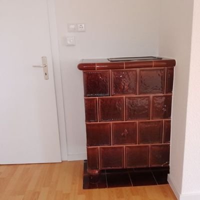 Stillgelegter Kachelofen Esszimmer