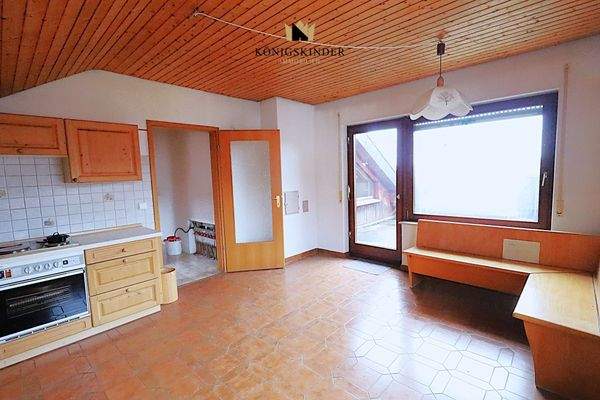 ...und der eingerichteten Küche...