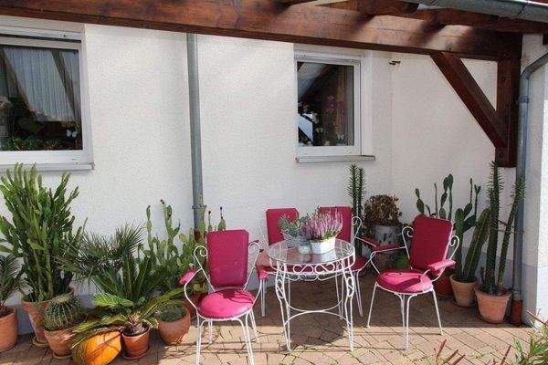 überdachter Hauseingangsbereich