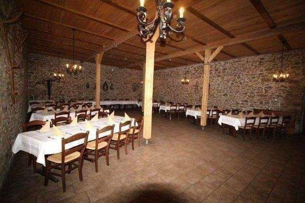 Partyscheune mit Platz für ca. 100 Personen (3)