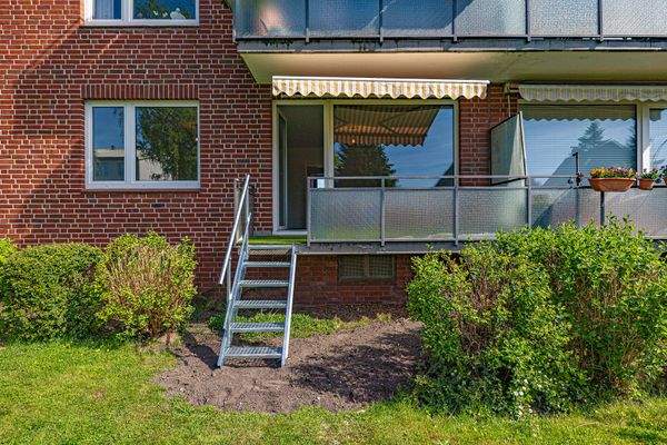 Balkon mit Treppe 