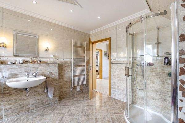 Badezimmeransicht II OG