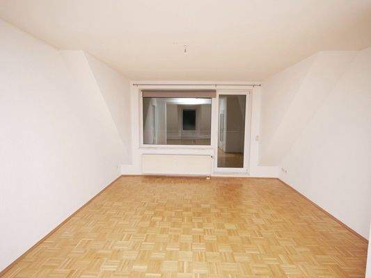 Wohn - & Schlafzimmer