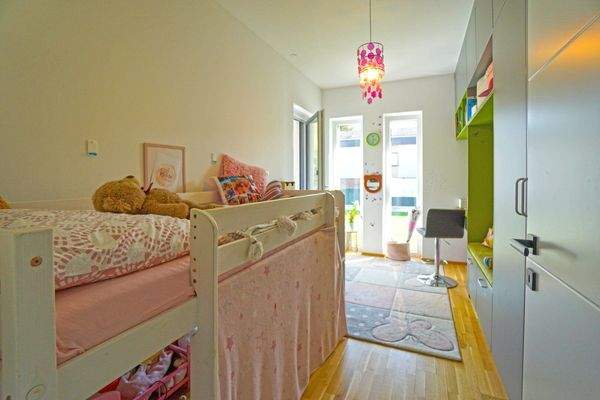 Zimmer 3_Ausgang auf Terrasse 2