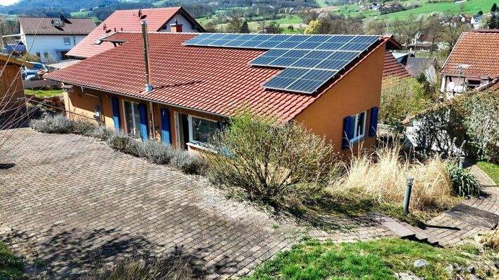 Ansicht Rückseite mit Terrasse