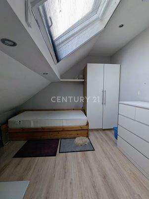 Arbeits- oder Kinderzimmer Dachgeschoss