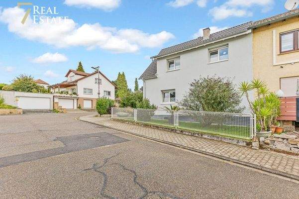 20250911_Kamil_Trojan_Design_Menzingen_Hebelstr._16_Bildnummer-010