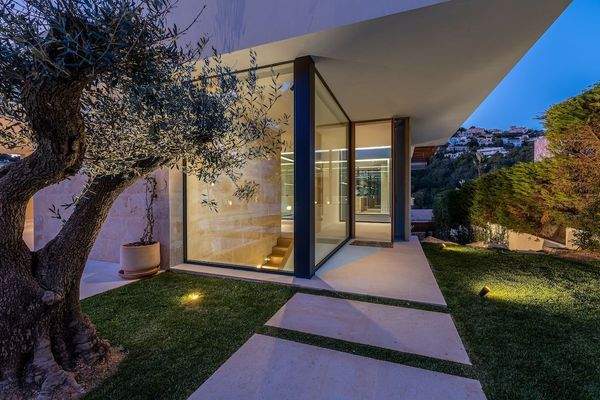 Claire Martin Lluna 23-51.JPG