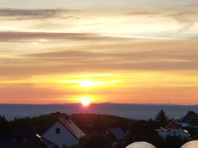 Energieeffizientes Einfamilienhaus in Hanglage mit Blick über Dresden