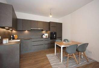 Beispielbild - hochwertige Einbauküche