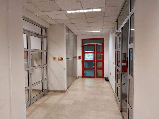 Flur E.01+Eingang Mieteinheit