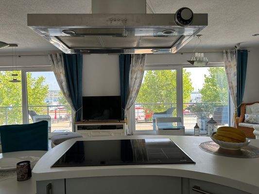 offene Einbauküche - Ferienwohnung im OG